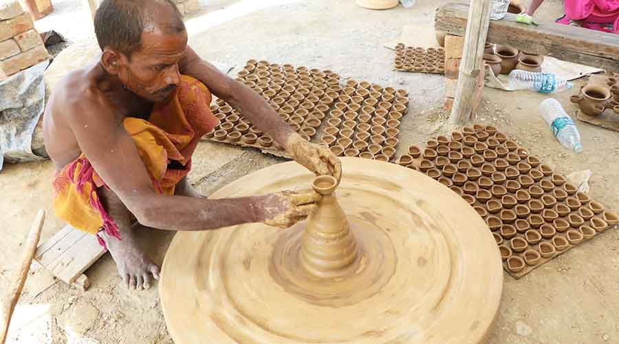 Potters making earthen diyas ahead of Diwali